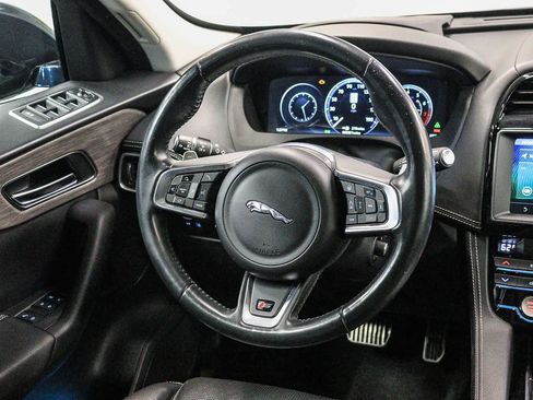 Used 2017 Jaguar F-PACE S AWD/4WD image 17