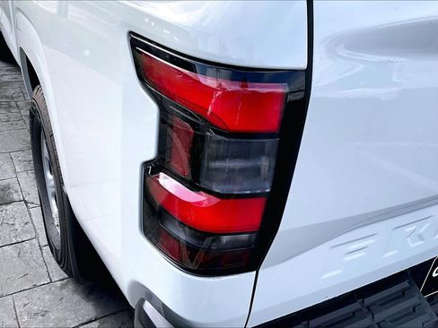 New 2025 Nissan Frontier S image 12