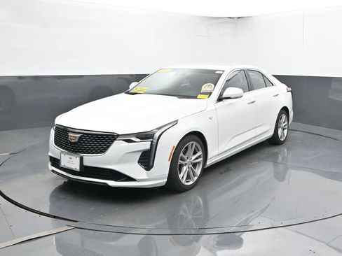 Used 2024 Cadillac CT4 Luxury image 4