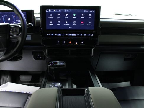 Used 2026 GMC Hummer EV SUV AWD/4WD image 18