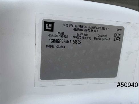 Used 2017 Chevrolet Express 3500 Cutaway Van w/ School Bus Package image 14