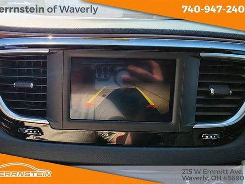 Used 2022 Chrysler Voyager LX FWD image 19
