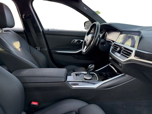 Used 2020 BMW 330i Sedan w/ Convenience Package image 12