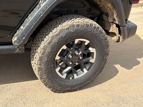 New 2026 Jeep Wrangler Unlimited Rubicon AWD/4WD image 12
