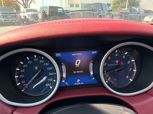 Used 2018 Maserati Ghibli S RWD image 13