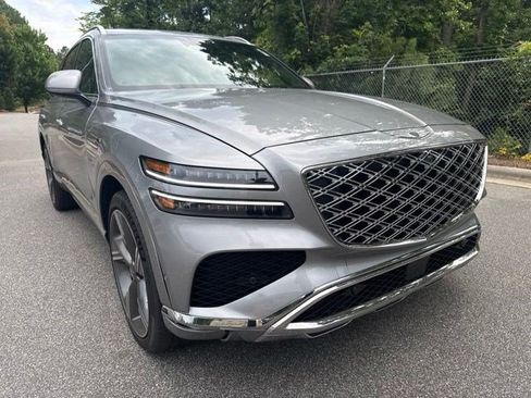 Used 2025 Genesis GV80 3.5T Prestige AWD/4WD image 11