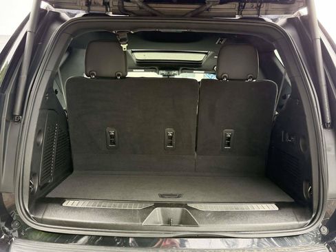 Certified 2023 Chevrolet Tahoe Premier w/ Premium Package AWD/4WD image 6