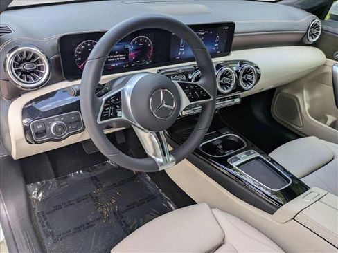 Certified 2026 Mercedes-Benz CLA 250 image 10