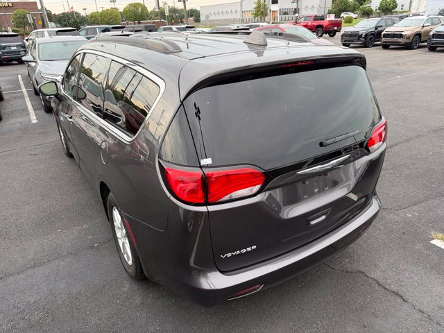 Used 2020 Chrysler Voyager Lxi FWD image 10