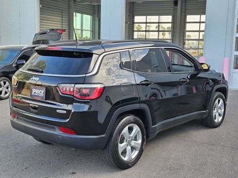 Used 2018 Jeep Compass Latitude w/ Popular Equipment Group FWD image 5