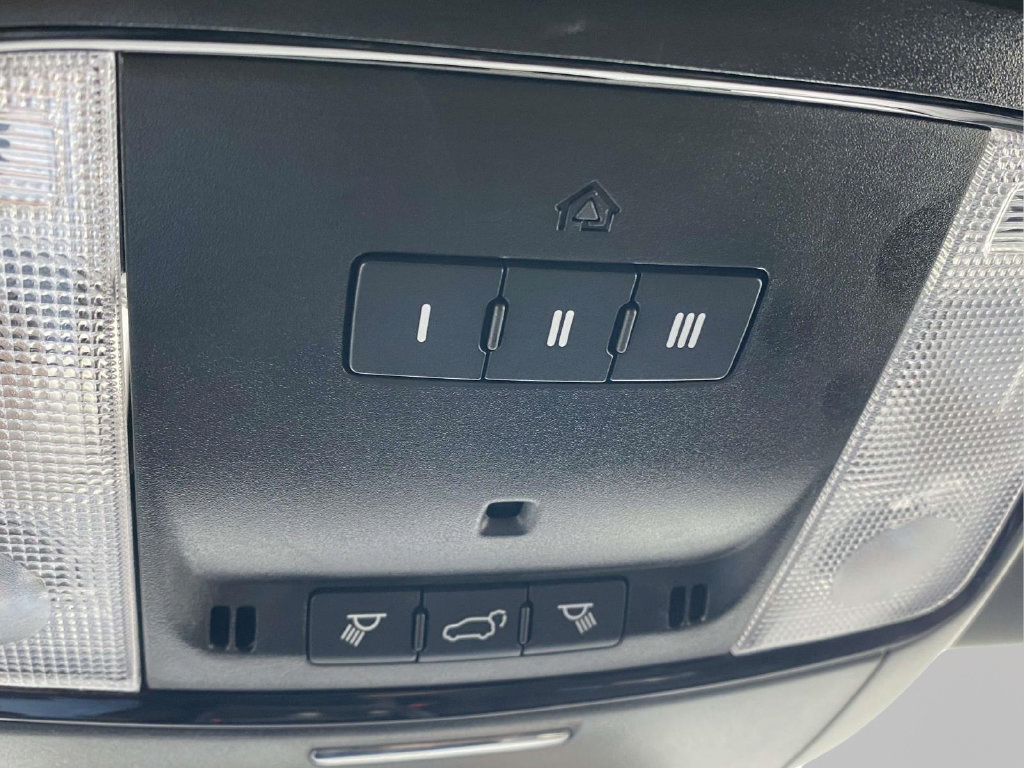 Used 2025 Dodge Durango GT RWD image 30
