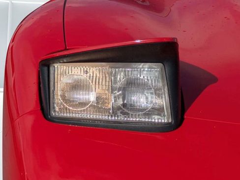 Used 2000 Chevrolet Corvette Convertible w/ Memory Pkg RWD image 9