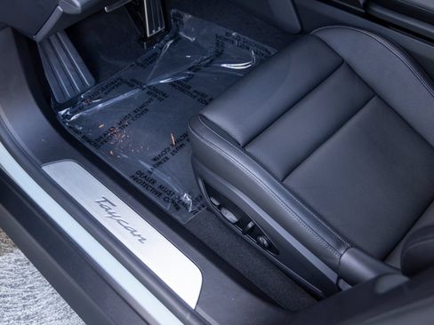 Certified 2025 Porsche Taycan RWD image 28
