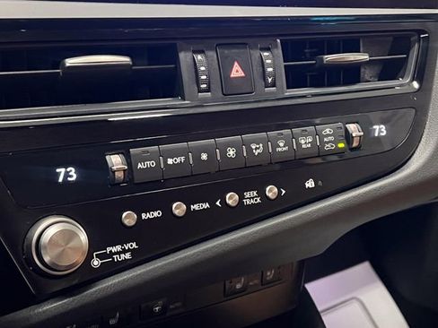 Certified 2025 Lexus ES 300h w/ Premium Package FWD image 20