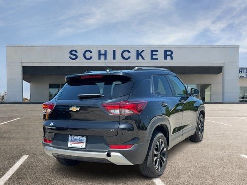 Used 2023 Chevrolet TrailBlazer LT FWD image 3