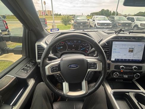 Used 2022 Ford F250 Lariat w/ Tremor Off-Road Package AWD/4WD image 25