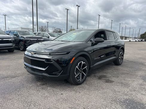 New 2026 Chevrolet Equinox EV LT image 7