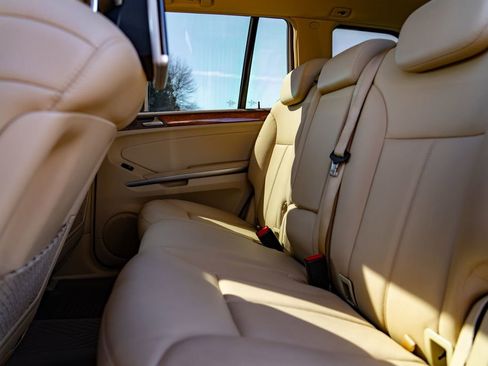 Used 2009 Mercedes-Benz GL 450 4MATIC image 22