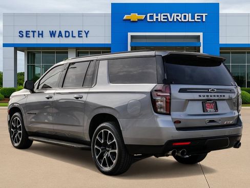 Used 2024 Chevrolet Suburban RST w/ Sport Performance Package AWD/4WD image 5