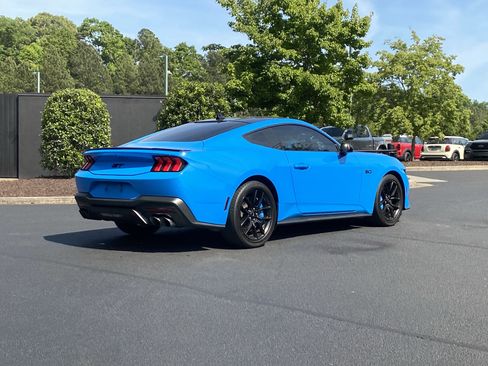 Used 2024 Ford Mustang GT image 3
