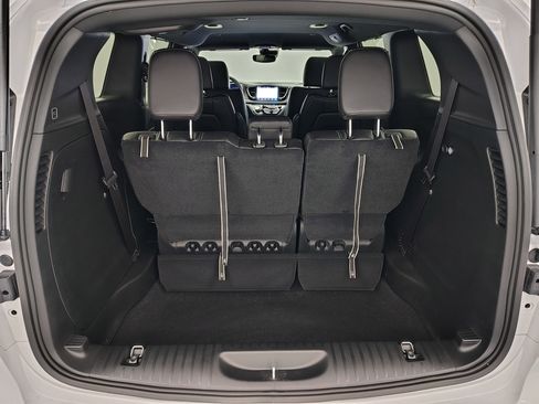 New 2026 Chrysler Pacifica Select FWD image 14