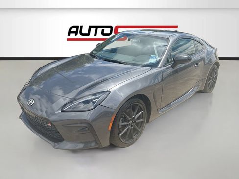 Used 2024 Toyota GR86 Premium RWD image 3