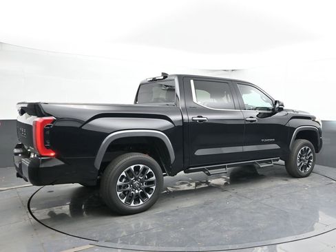 Used 2025 Toyota Tundra Limited image 11
