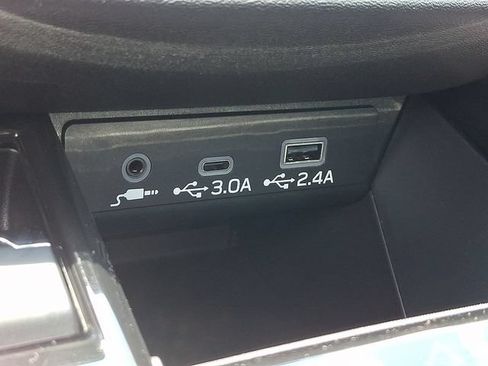 Used 2024 Subaru Outback Premium AWD/4WD image 24