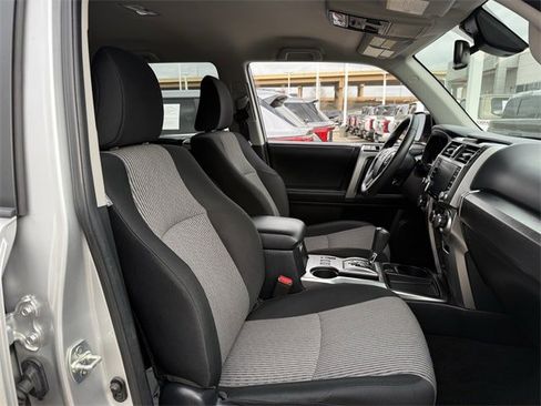 Used 2024 Toyota 4Runner SR5 image 27