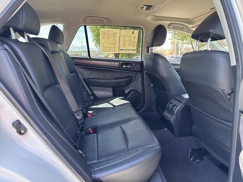Used 2019 Subaru Outback 2.5i Limited AWD/4WD image 24
