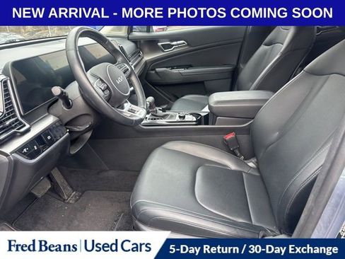Used 2023 Kia Sportage EX image 13