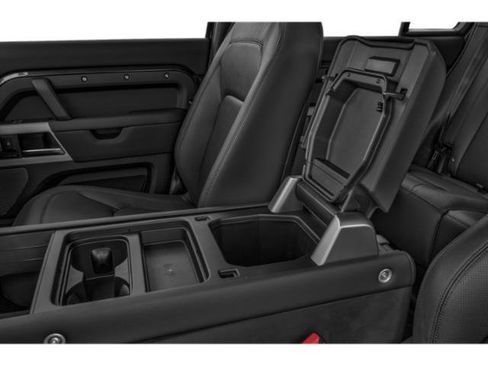 Used 2025 Land Rover Defender 110 S image 14