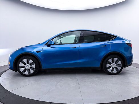 Used 2022 Tesla Model Y Long Range image 33