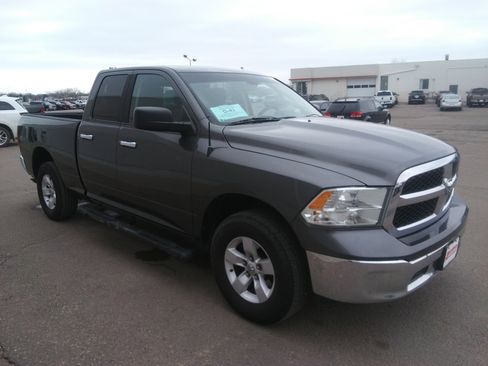 Used 2015 RAM 1500 Classic SLT image 4