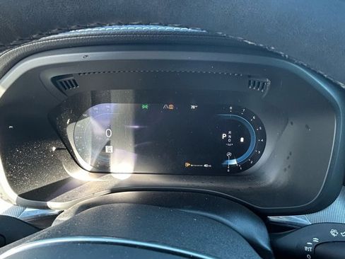 Used 2022 Volvo XC60 B5 R-Design image 12