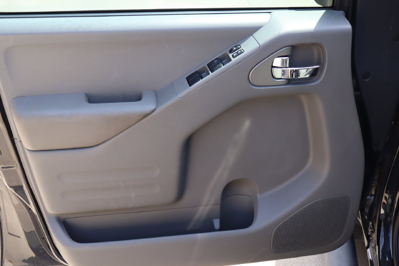 Used 2019 Nissan Frontier SV w/ Value Truck Package RWD image 18