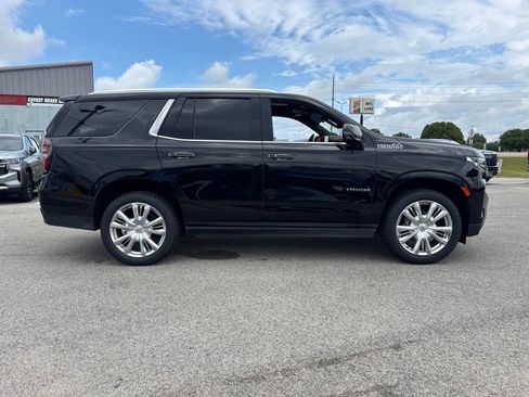 Used 2022 Chevrolet Tahoe High Country image 6
