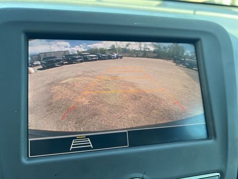 Used 2022 Chevrolet Equinox LT image 16