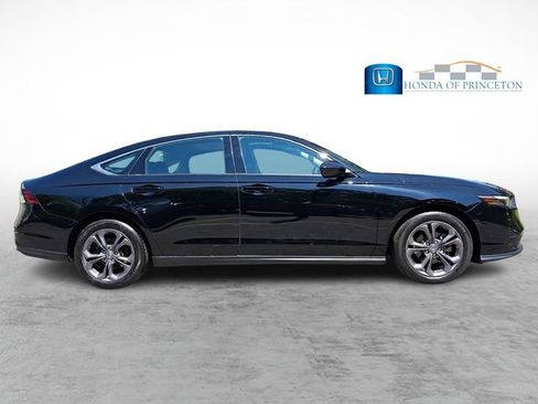Certified 2023 Honda Accord EX image 7