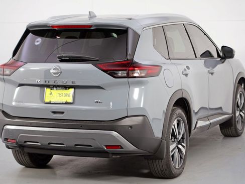 Used 2023 Nissan Rogue SL w/ SL Premium Package image 50