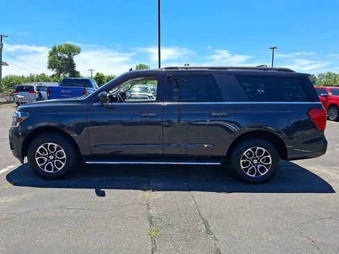 Used 2022 Ford Expedition Max XLT AWD/4WD image 7