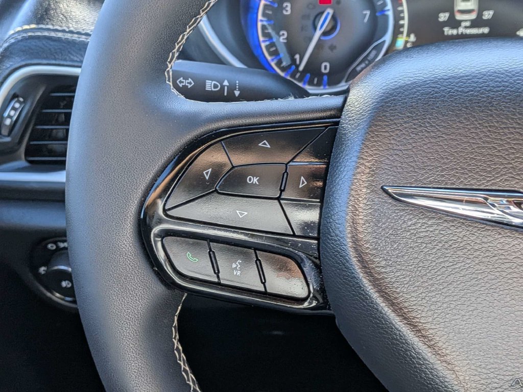 Used 2026 Chrysler Pacifica Select w/ S Appearance Package FWD image 23