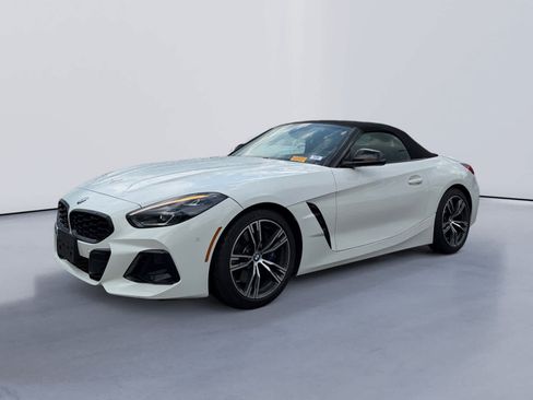 Used 2026 BMW Z4 M40i RWD image 13