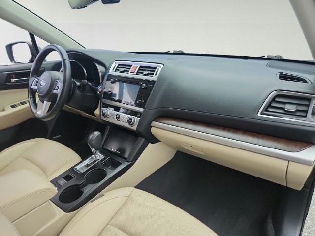 Used 2017 Subaru Outback 3.6R Limited AWD/4WD image 31