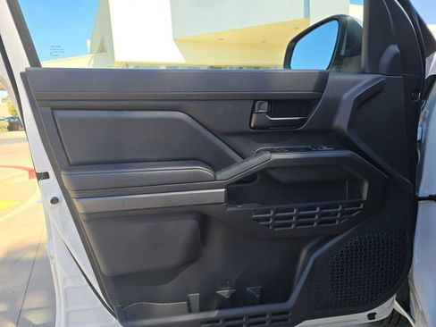 Certified 2025 Toyota Tacoma SR5 image 20