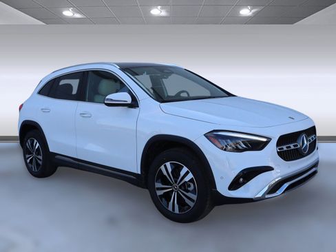 Used 2025 Mercedes-Benz GLA 250 image 3