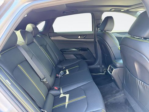 Used 2025 Kia K5 GT w/ GT1 Package FWD image 31