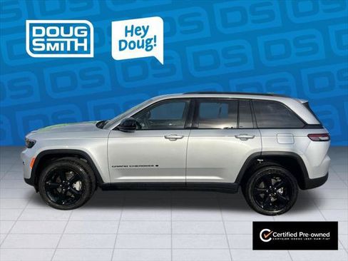 Certified 2023 Jeep Grand Cherokee Limited w/ Black Appearance Package AWD/4WD image 2