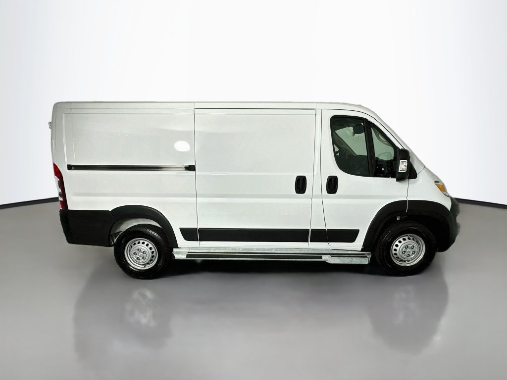 Used 2025 RAM ProMaster 2500 w/ U-Haul Equipment Group FWD image 8