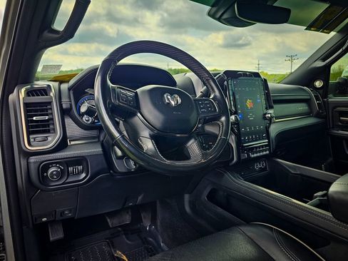 Used 2019 RAM 2500 Limited AWD/4WD image 17
